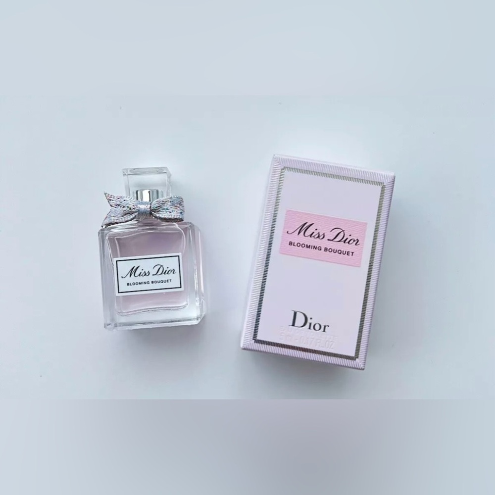 Miss Dior | Blooming Bouquet- Mini | NIB- Collectible | White Musk, Floral,Fresh - Picture 4 of 7